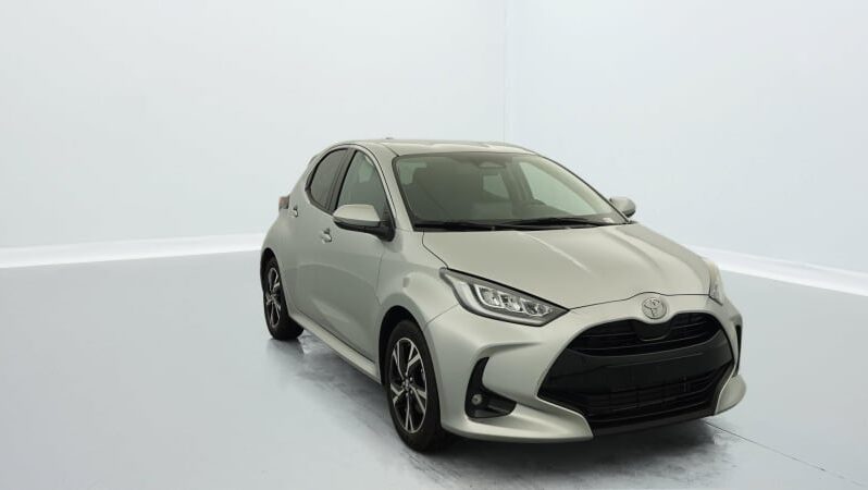 
								TOYOTA YARIS HYBRIDE  116H DESIGN plein									