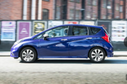 
										NISSAN NOTE plein									