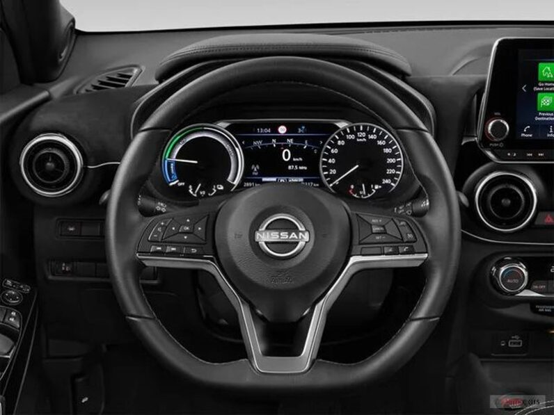 
								NISSAN Juke Tekna Juke HYBRID 143 plein									