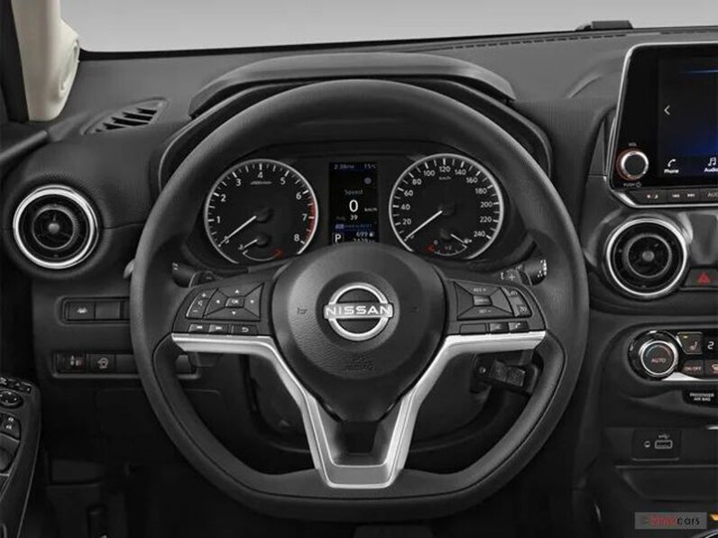 
								NISSAN Juke Shadow Juke DIG-T plein									