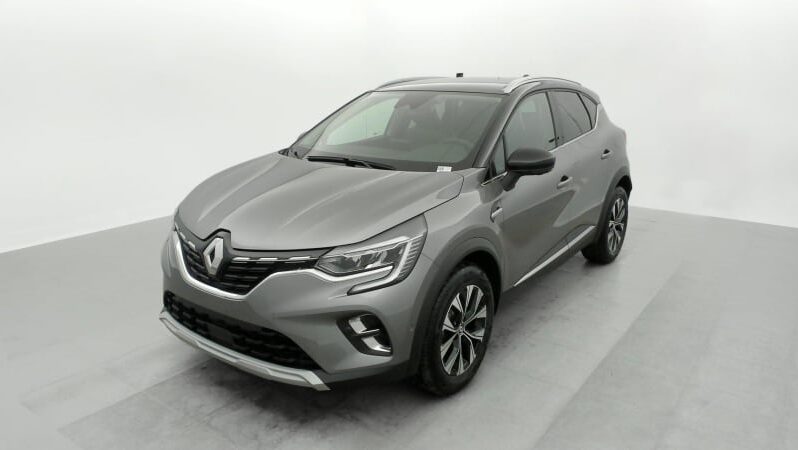 
								RENAULT CAPTUR plein									