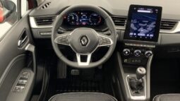 
										RENAULT CAPTUR plein									