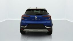 
										RENAULT CAPTUR plein									