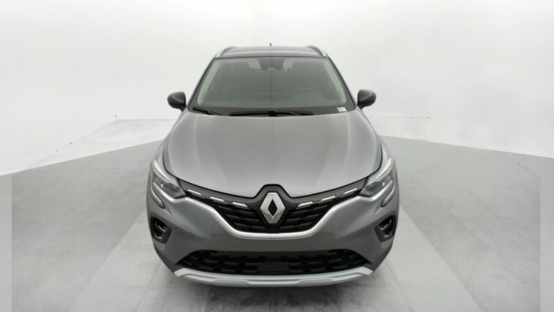 
								RENAULT CAPTUR plein									