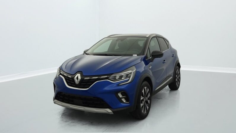 
								RENAULT CAPTUR plein									