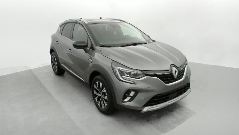 
								RENAULT CAPTUR plein									