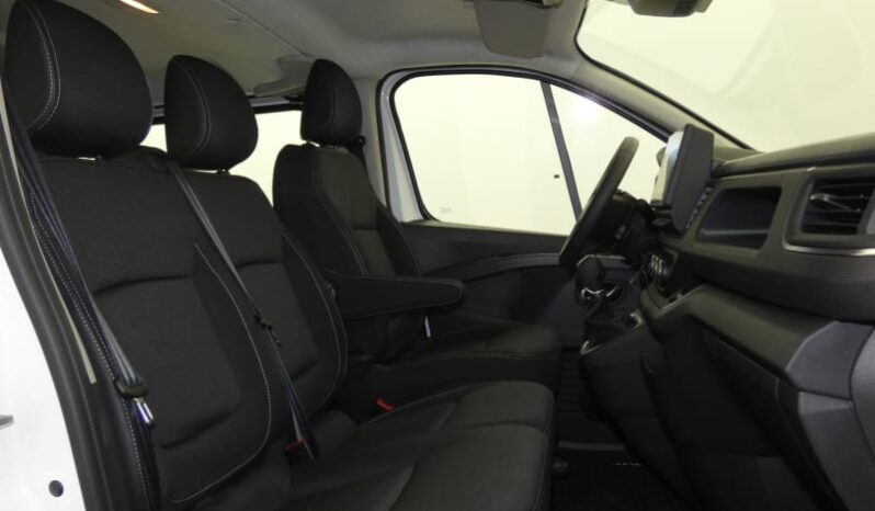 
								RENAULT TRAFIC CABINE APPROFONDIE plein									