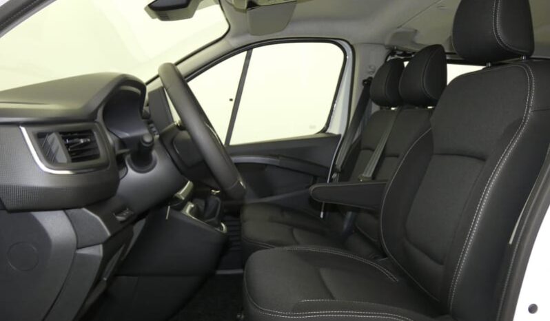 
								RENAULT TRAFIC CABINE APPROFONDIE plein									