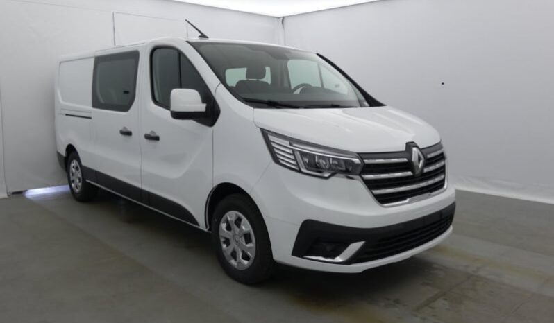 
								RENAULT TRAFIC CABINE APPROFONDIE plein									