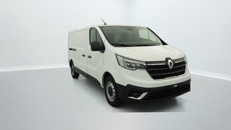 
								RENAULT TRAFIC FOURGON plein									