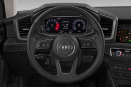 
										AUDI A1 ALLSTREET plein									