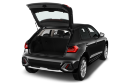 
										AUDI A1 ALLSTREET plein									